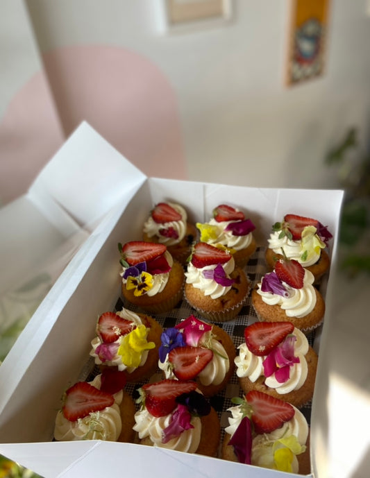 Vanilla berry and white chocolate cupcakes (Available Vegan)