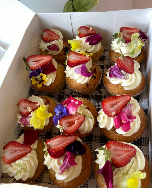 Vanilla berry and white chocolate cupcakes (Available Vegan)