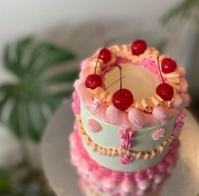 Load image into Gallery viewer, THE VINTAGE CAKE
